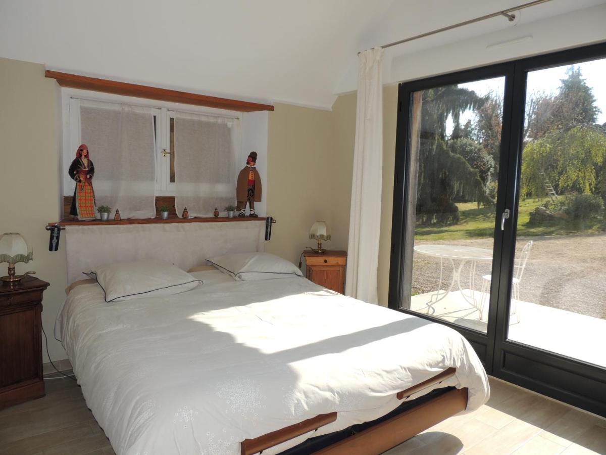 La Ferme Du Bourg Bed & Breakfast Eraines Eksteriør bilde